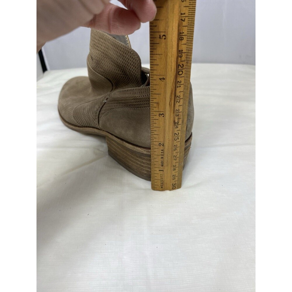 Gianni Bini Boots Womens 8M Tan Suede Leather Slip On Ankle Bootie w Buckles - Picture 11 of 11